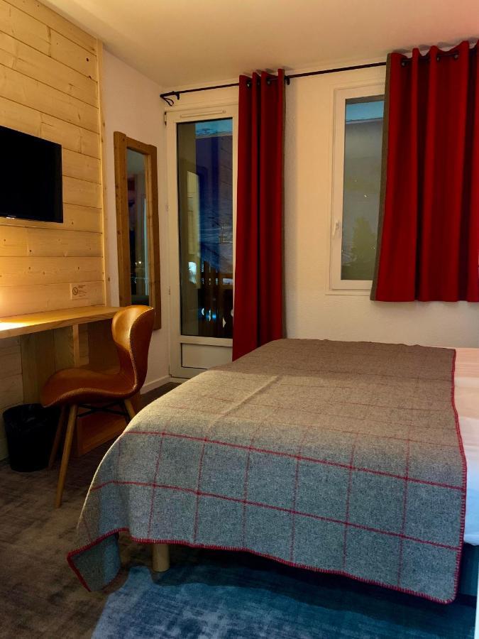 Hotel Lac Bleu 1650 Saint-François-Longchamp Exteriér fotografie